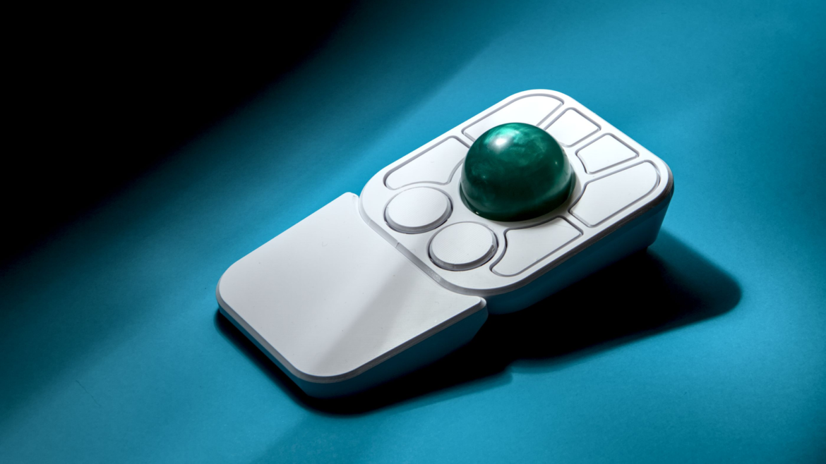Ploopy’s New A+ Trackball Adds Eight Buttons, Two Knobs, and QMK Layers